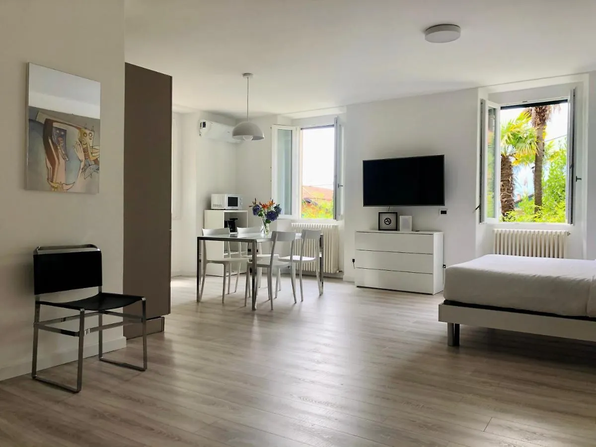 Le Campane Studio Apartment Bellagio 0*,  Italy